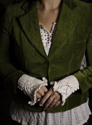 Victorian Cuffs (Knit)
