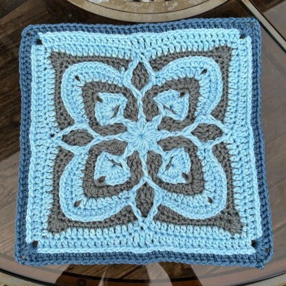 Hibiscus Afghan Square