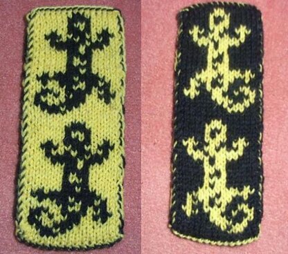 Double knitting fire salamander bookscarf