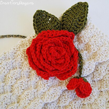 Ecru crochet purse with rose embellishment