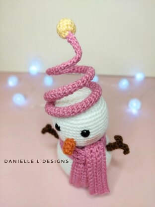 Snowman amigurumi pattern