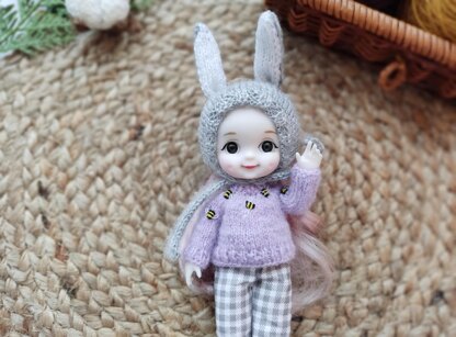 Tiny bunny hat for doll