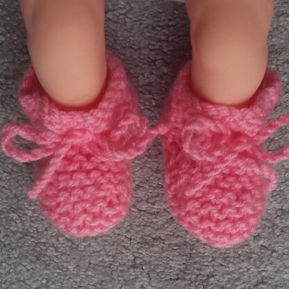 Preemie Garter Bootees