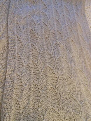 OYSTER SHELLS KNITTED STOLE