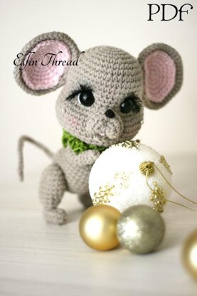 Marichi, the Chibi Christmas Mouse Amigurumi