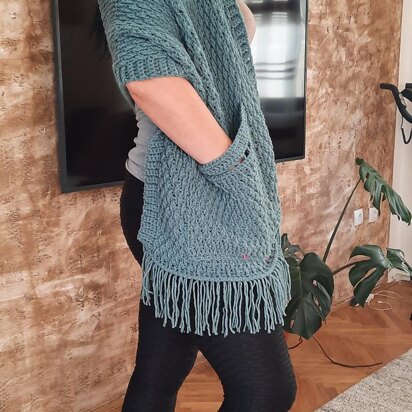 Jovana pocket shawl