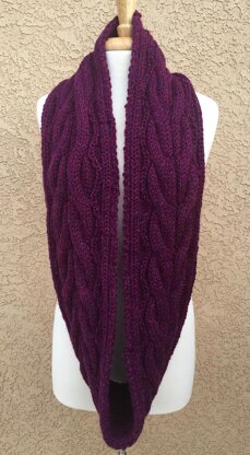 Chunky Cable Infinity Scarf