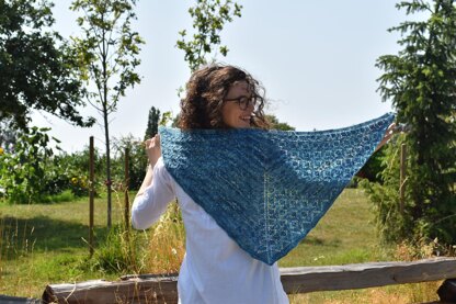 Miraflores Shawl