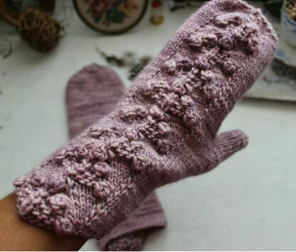 Boysenberry Mittens