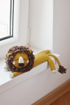 Muffin the Lion Crochet Pattern