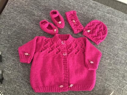 "Phoebe" DK Knitting Pattern