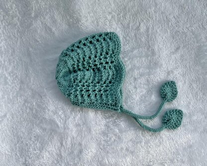 P156 Dolls Dress, Bonnet & Bootees