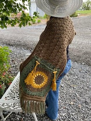 Sunflower Pocket Shawl