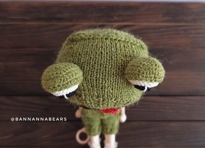 Froggie beanie for doll