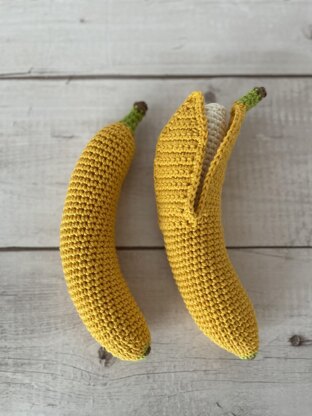 Banana Amigurumi Peeled & Unpeeled