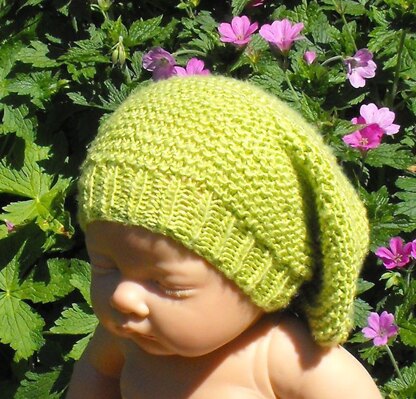 BABY SILK GARTER STITCH SLOUCH BEANIE HAT KNITTING PATTERN - MADMONKEYKNITS
