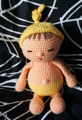 Crochet Pattern Baby Lucas with sleeping back!