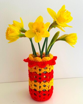 Flower top jar cover I by HueLaVive