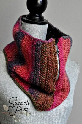 Steff Herringbone Cowl