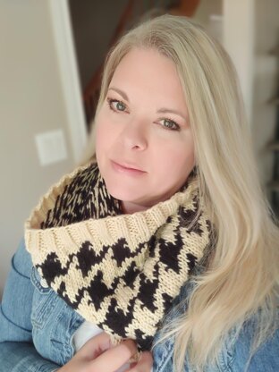 Luxe Houndstooth Cowl