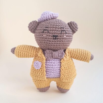 The Beary Important Business Man Amigurumi Pattern