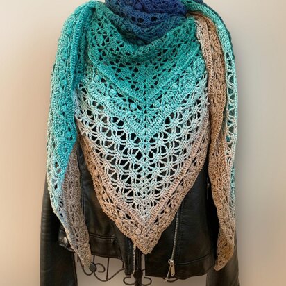 Triangular Scarf "Ineira"