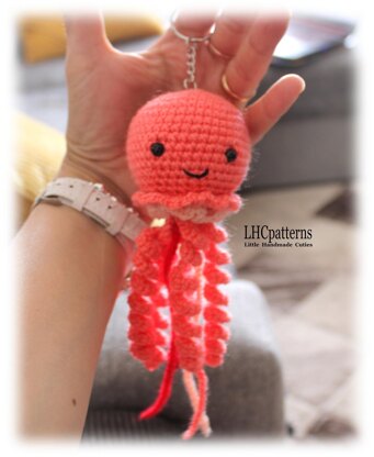 Jellyfish Keychain / Charm Crochet Pattern