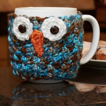 Woodland Owl Cup Cozy in Red Heart Soft Multis - LW3565