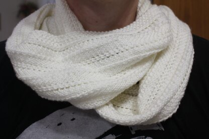 Elegance Lace Infinity Scarf