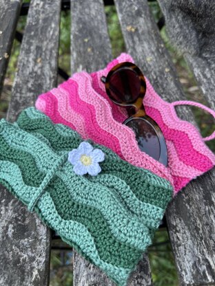 Wavy Chevron Glasses Case