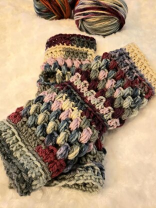 Puff Stitch Fingerless Gloves