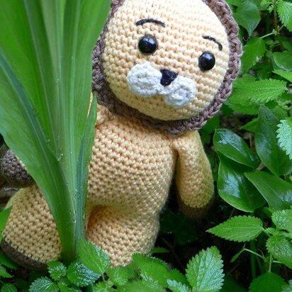 Liontis the amigurumi  lion