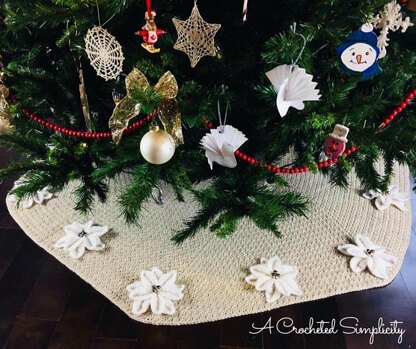 Poinsettia Christmas Tree Skirt