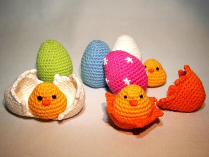 Egg Collection + Chick - Amigurumi