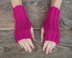 Knitted pattern Fuchsia Gloves