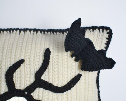 Vampire Bat Sofa Cushion. Bat, tree and Moon Embellishment. Halloween Throw Pillow. 3D Cushion Cover