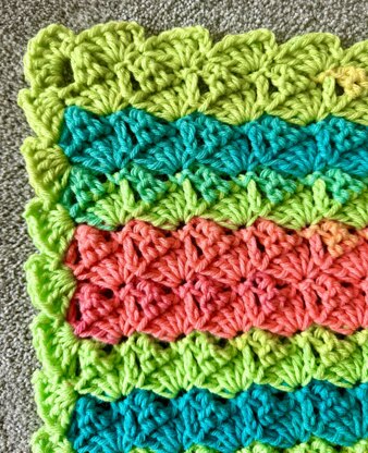 EASY Diagonal Shell Baby Blanket