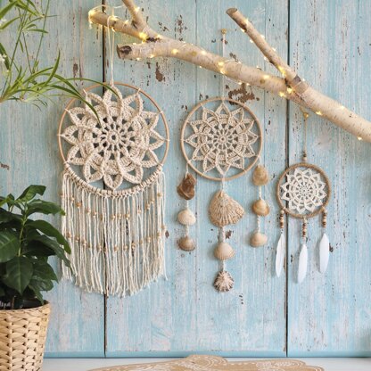 Crochet Boho Wall Hanging- Video And Ideas  Crochet wall art, Crochet  dreamcatcher, Crochet decoration