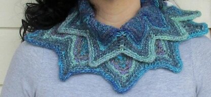 Starburst cowl – buttoned or round