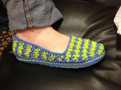 Sea Breeze Houndstooth Slippers