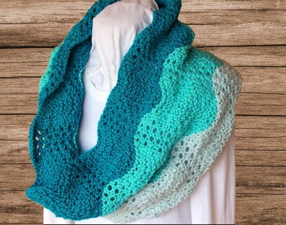 Lace Ripple Cowl