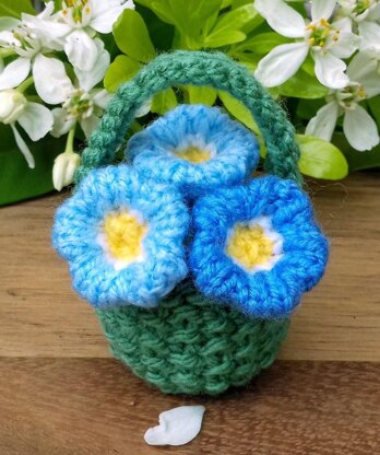 Forget-me-not Basket - Ferrero Rocher Cover