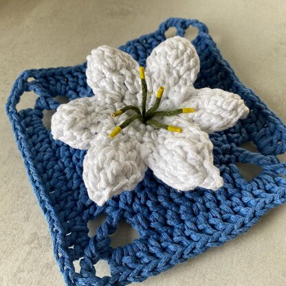 Easter Lily Granny Square