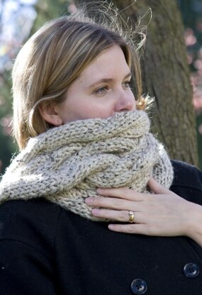 Rolling Cables Scarf - Bulky