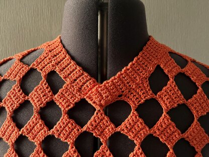 Checkered Mesh Sweater Vest Crochet pattern by SeyhallCrochetDesign