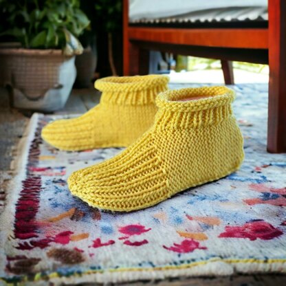 Granny Slippers with a Cuff Knitting pattern by Janis Frank