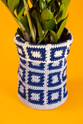 Brandt Plant Pot Cover - Free Crochet Pattern For Home in Paintbox Yarns Recycled Cotton Worsted by Paintbox Yarns