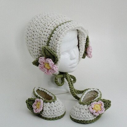 Baby Girl's Bonnet and Slippers