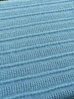 Ripple Twist Blanket
