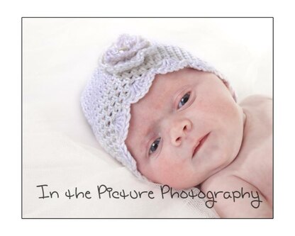 Cloche baby hat